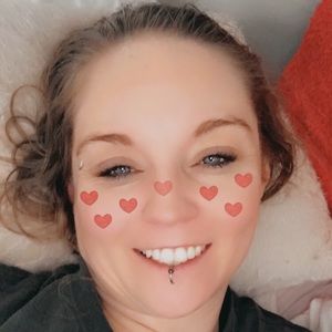 Meet your Posher, Alisha